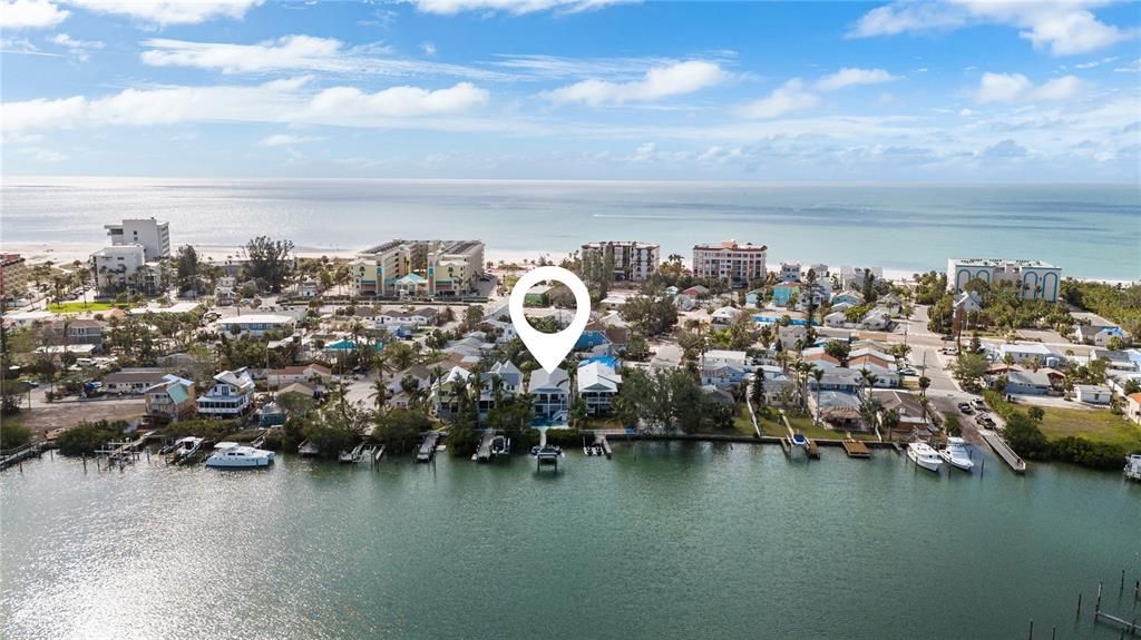 Active With Contract: $1,650,000 (3 beds, 2 baths, 1624 Square Feet)