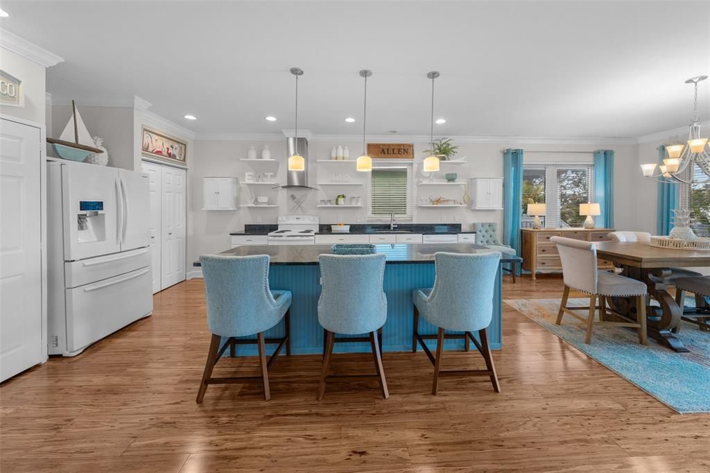 Active With Contract: $1,650,000 (3 beds, 2 baths, 1624 Square Feet)