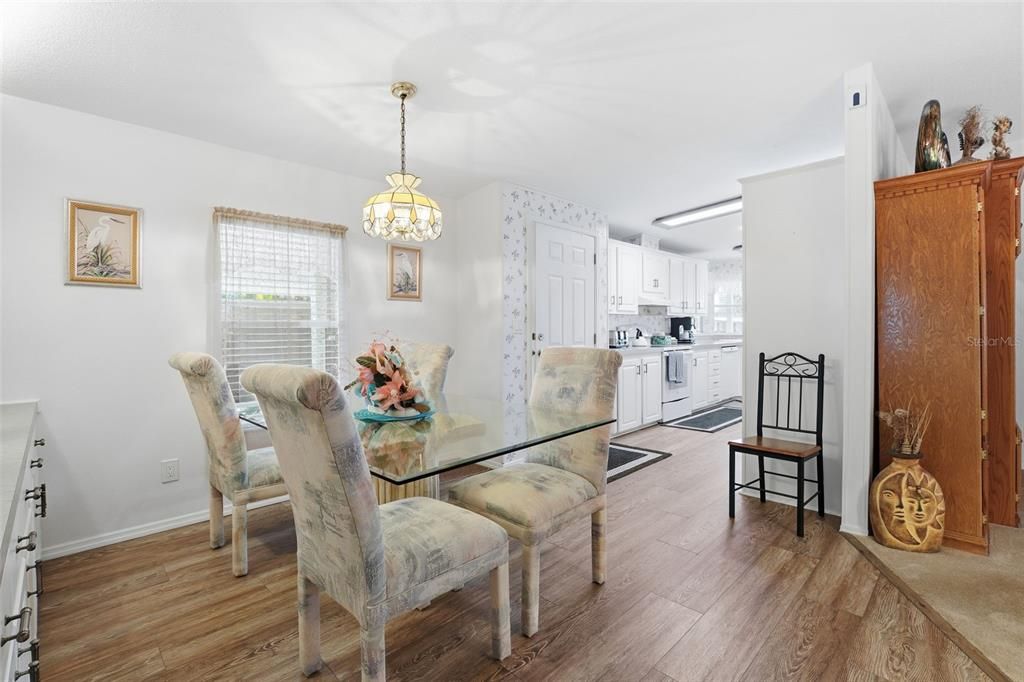 En Venta: $249,000 (2 camas, 2 baños, 1426 Pies cuadrados)