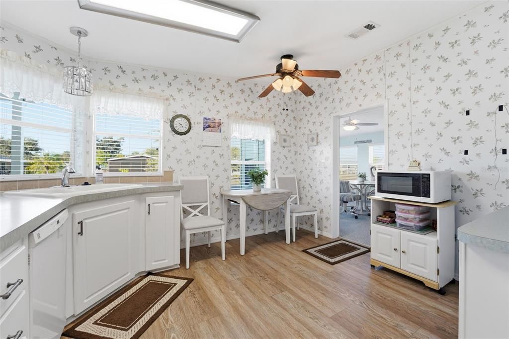 En Venta: $249,000 (2 camas, 2 baños, 1426 Pies cuadrados)