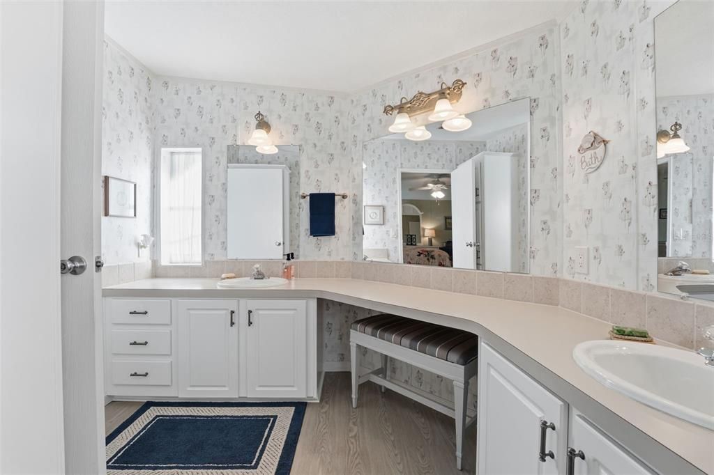 En Venta: $249,000 (2 camas, 2 baños, 1426 Pies cuadrados)