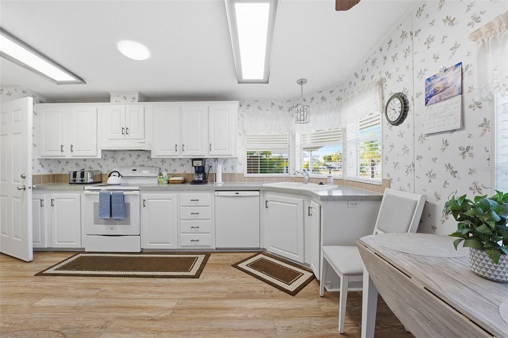 En Venta: $249,000 (2 camas, 2 baños, 1426 Pies cuadrados)