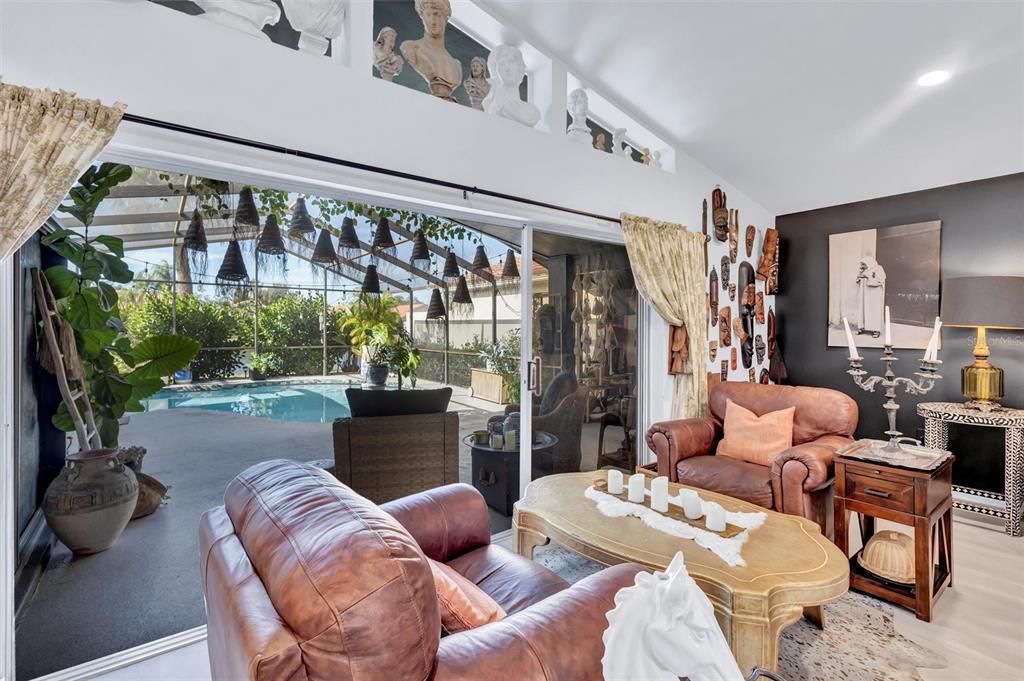 待售: $491,900 (2 贝兹, 2 浴室, 1899 平方英尺)