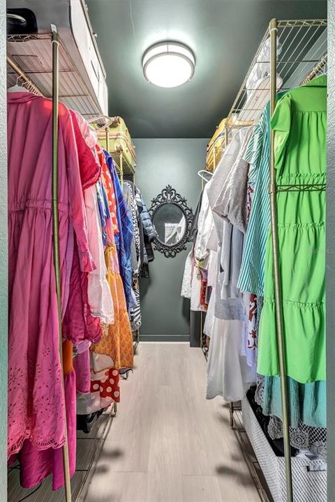 待售: $491,900 (2 贝兹, 2 浴室, 1899 平方英尺)