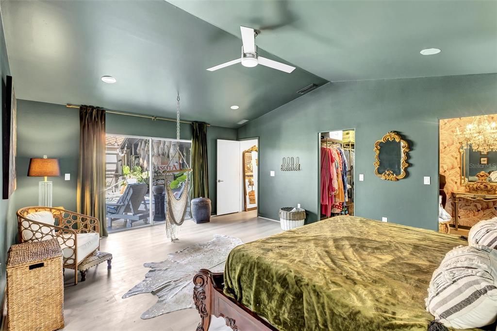 待售: $491,900 (2 贝兹, 2 浴室, 1899 平方英尺)