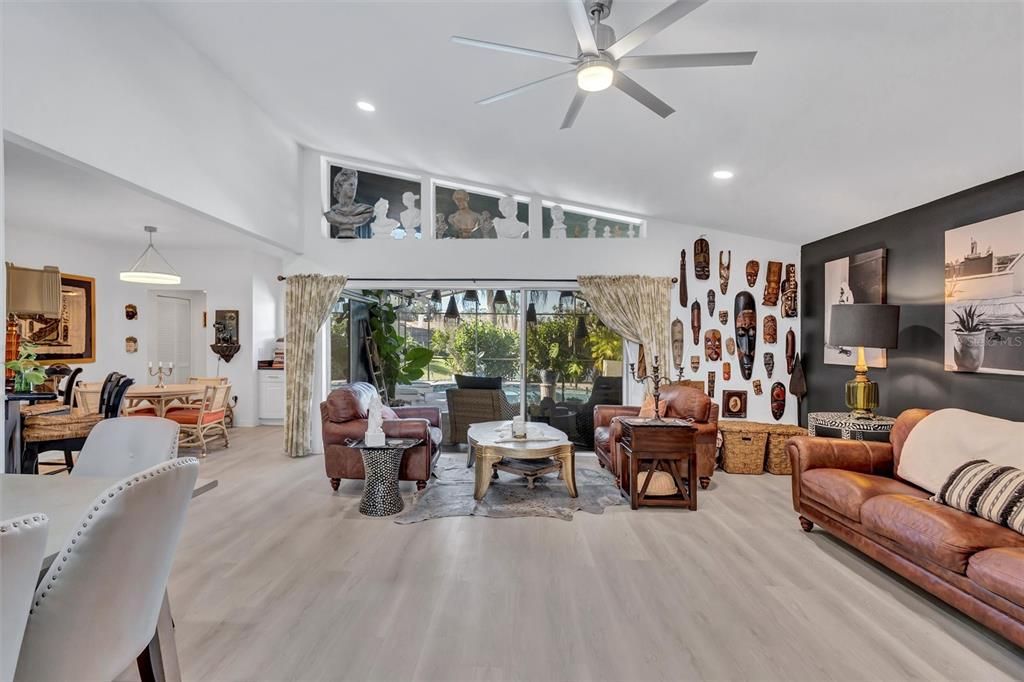 待售: $491,900 (2 贝兹, 2 浴室, 1899 平方英尺)