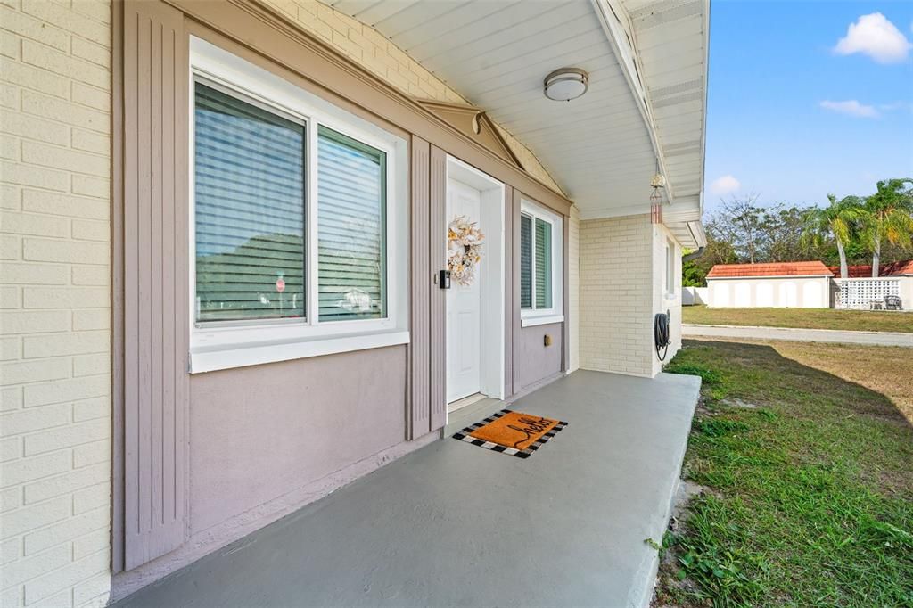 На продажу: $245,000 (2 спален, 2 ванн, 1128 Квадратных фут)