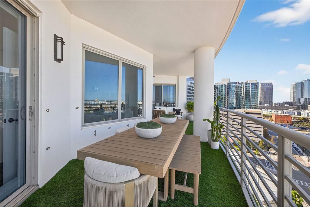 待售: $749,900 (2 贝兹, 2 浴室, 1165 平方英尺)