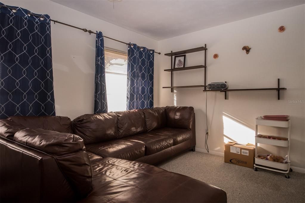 На продажу: $375,000 (3 спален, 2 ванн, 1497 Квадратных фут)