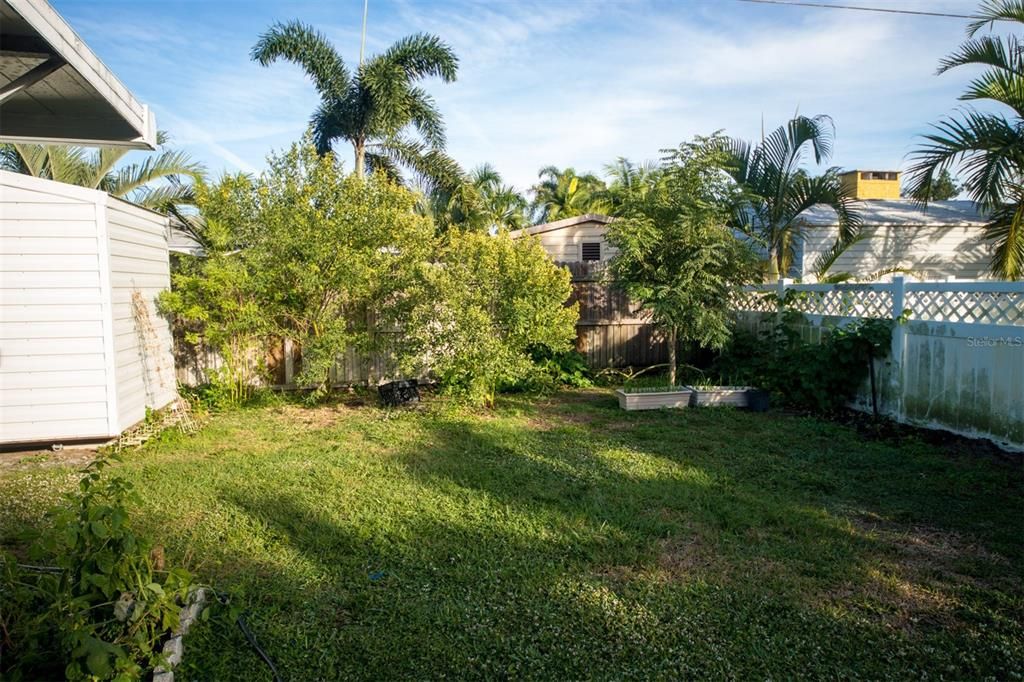 На продажу: $375,000 (3 спален, 2 ванн, 1497 Квадратных фут)