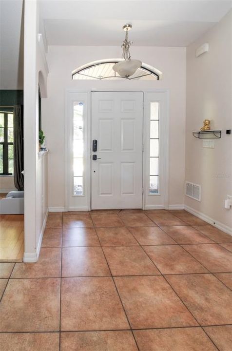 出租: $2,300 (3 贝兹, 2 浴室, 2149 平方英尺)