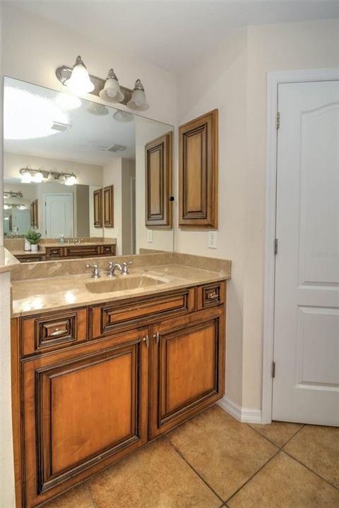 出租: $2,300 (3 贝兹, 2 浴室, 2149 平方英尺)