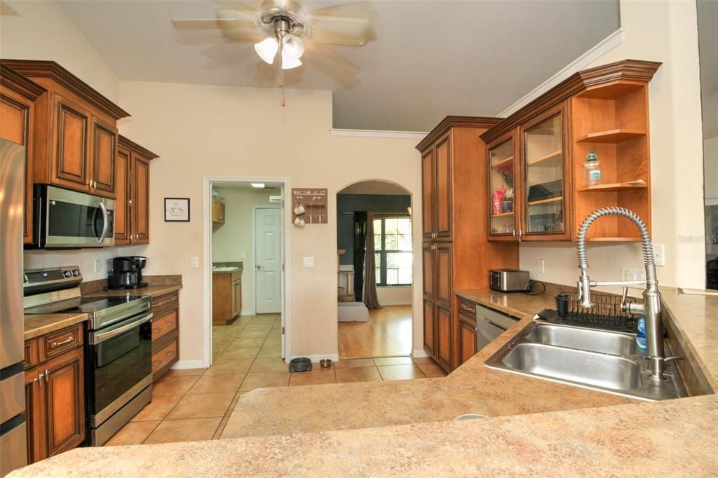 出租: $2,300 (3 贝兹, 2 浴室, 2149 平方英尺)