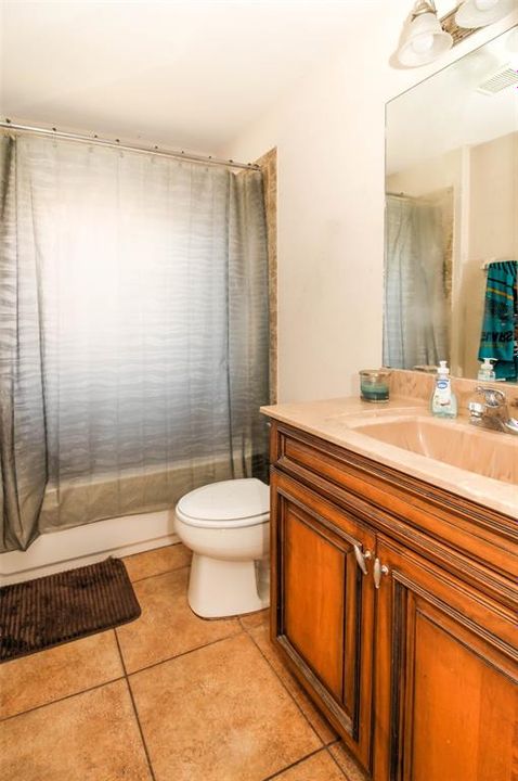 出租: $2,300 (3 贝兹, 2 浴室, 2149 平方英尺)