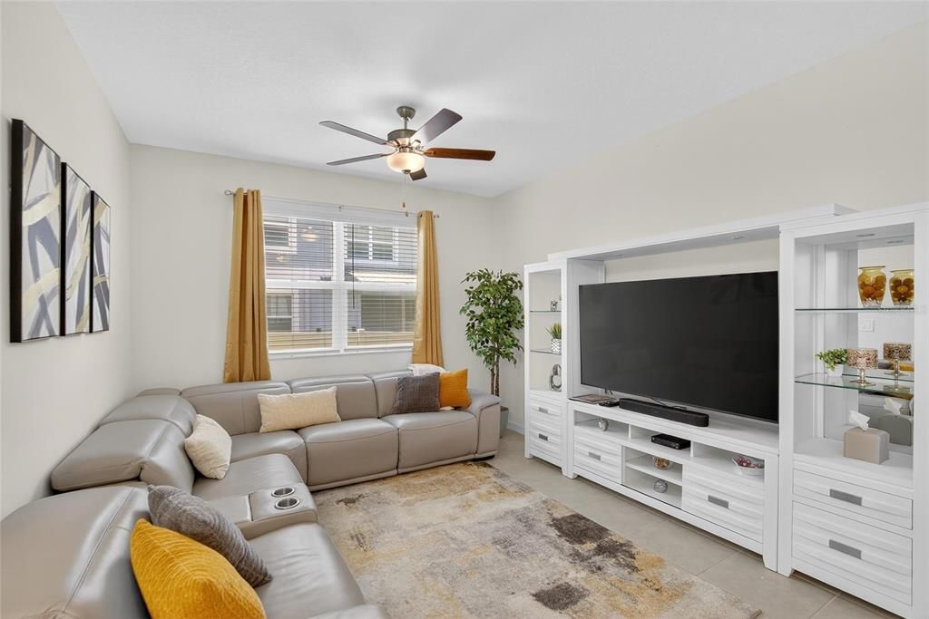 На продажу: $290,000 (3 спален, 2 ванн, 1787 Квадратных фут)