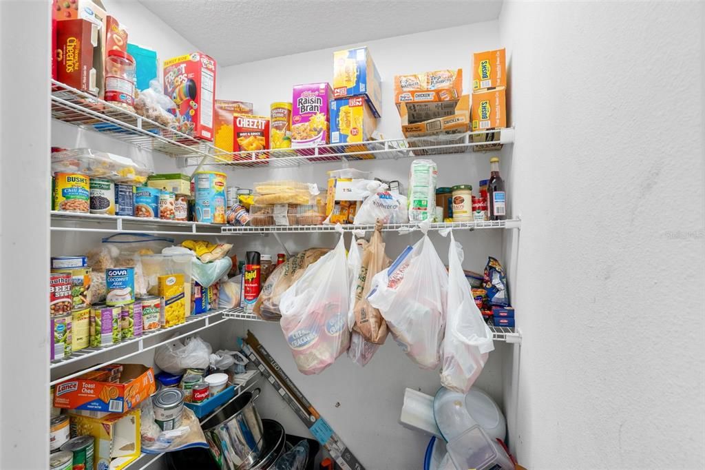 For Sale: $545,000 (4 beds, 3 baths, 2666 Square Feet)