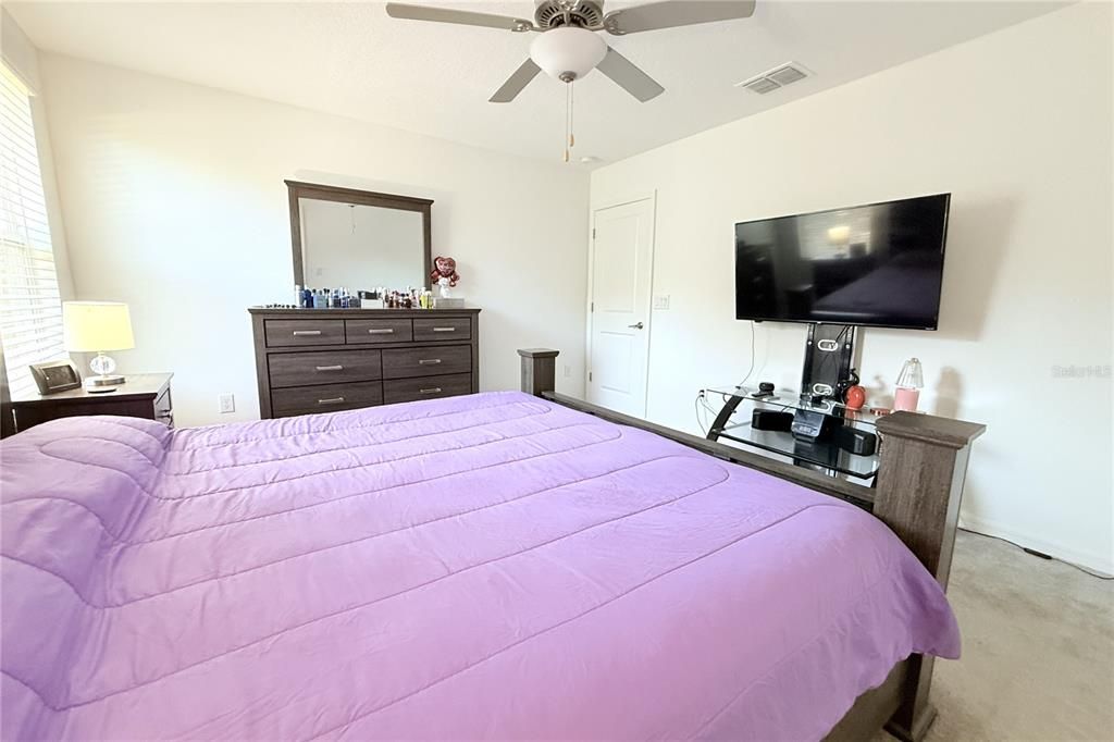 待售: $499,900 (4 贝兹, 2 浴室, 1870 平方英尺)