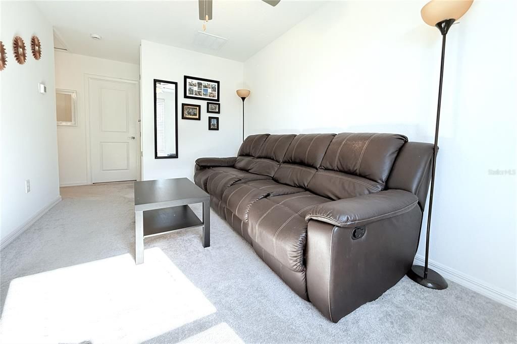 待售: $499,900 (4 贝兹, 2 浴室, 1870 平方英尺)