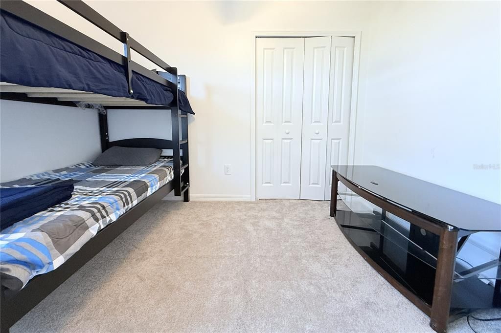 待售: $499,900 (4 贝兹, 2 浴室, 1870 平方英尺)