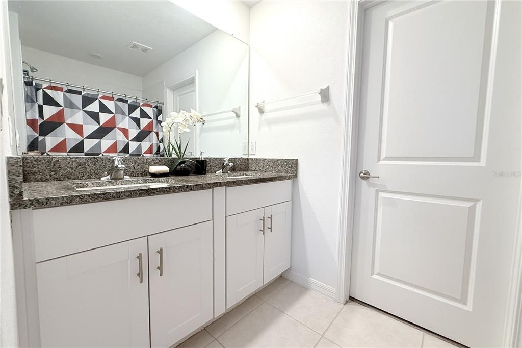 待售: $499,900 (4 贝兹, 2 浴室, 1870 平方英尺)