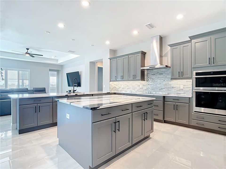 En Venta: $2,200,000 (5 camas, 4 baños, 4452 Pies cuadrados)