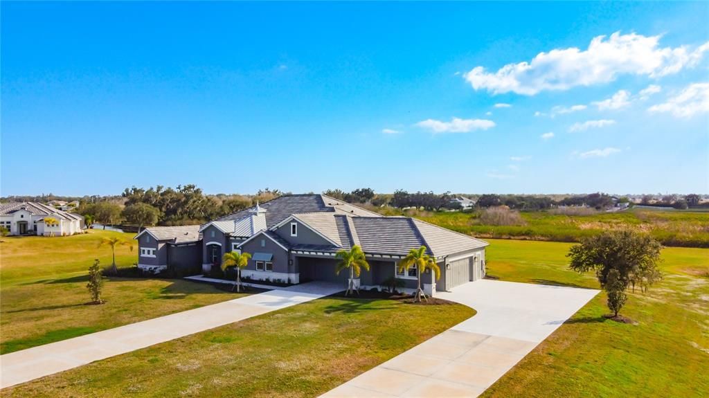 En Venta: $2,200,000 (5 camas, 4 baños, 4452 Pies cuadrados)