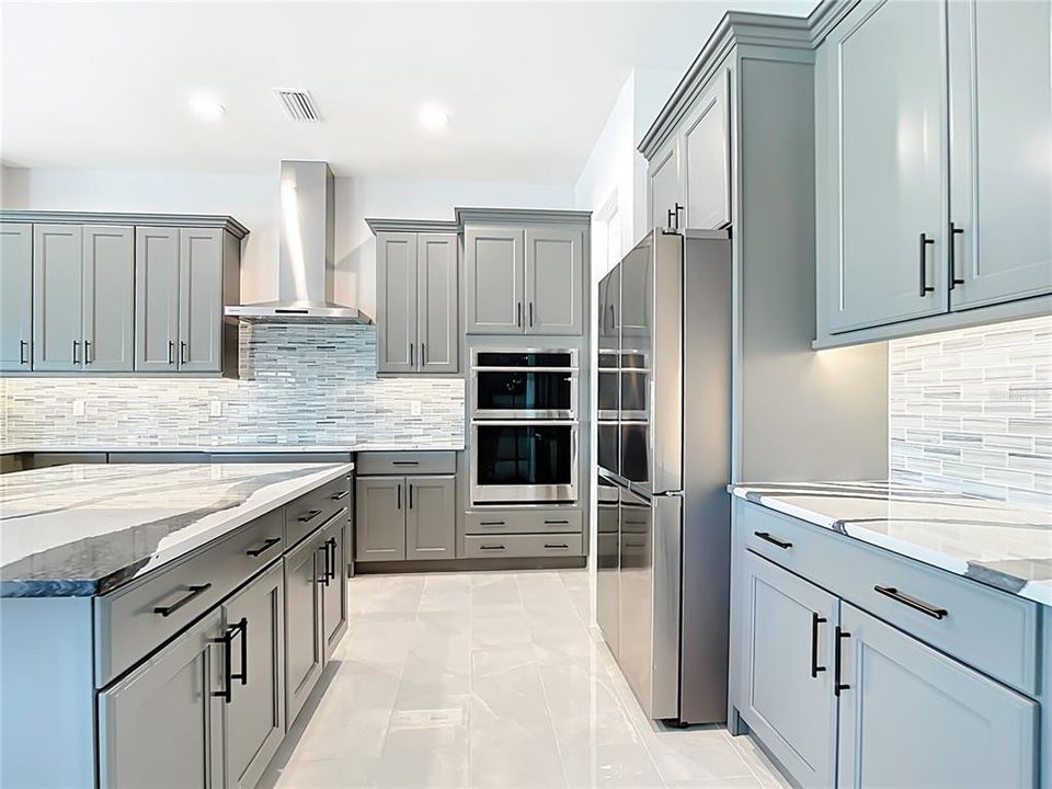 En Venta: $2,200,000 (5 camas, 4 baños, 4452 Pies cuadrados)