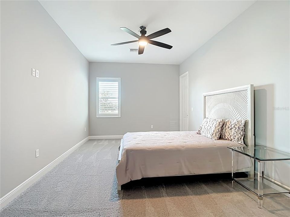 En Venta: $2,200,000 (5 camas, 4 baños, 4452 Pies cuadrados)