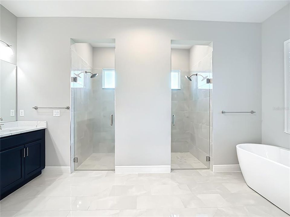 En Venta: $2,200,000 (5 camas, 4 baños, 4452 Pies cuadrados)