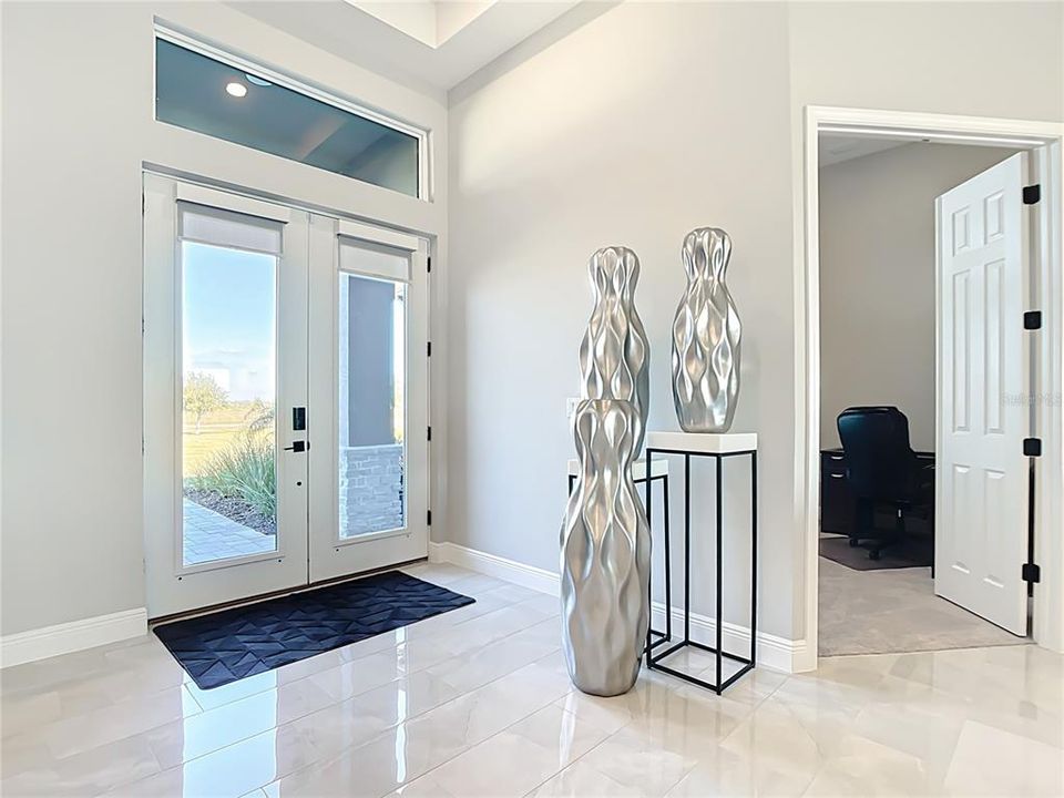 En Venta: $2,200,000 (5 camas, 4 baños, 4452 Pies cuadrados)