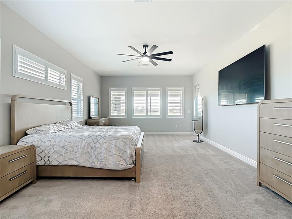 En Venta: $2,200,000 (5 camas, 4 baños, 4452 Pies cuadrados)