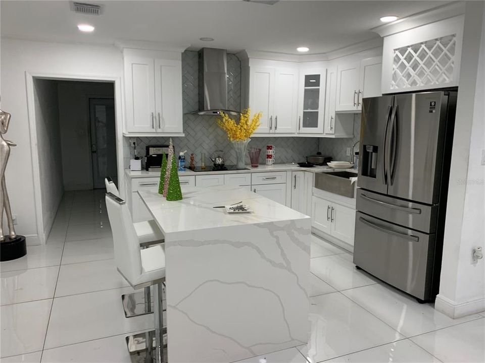 For Sale: $498,750 (5 beds, 4 baths, 1723 Square Feet)