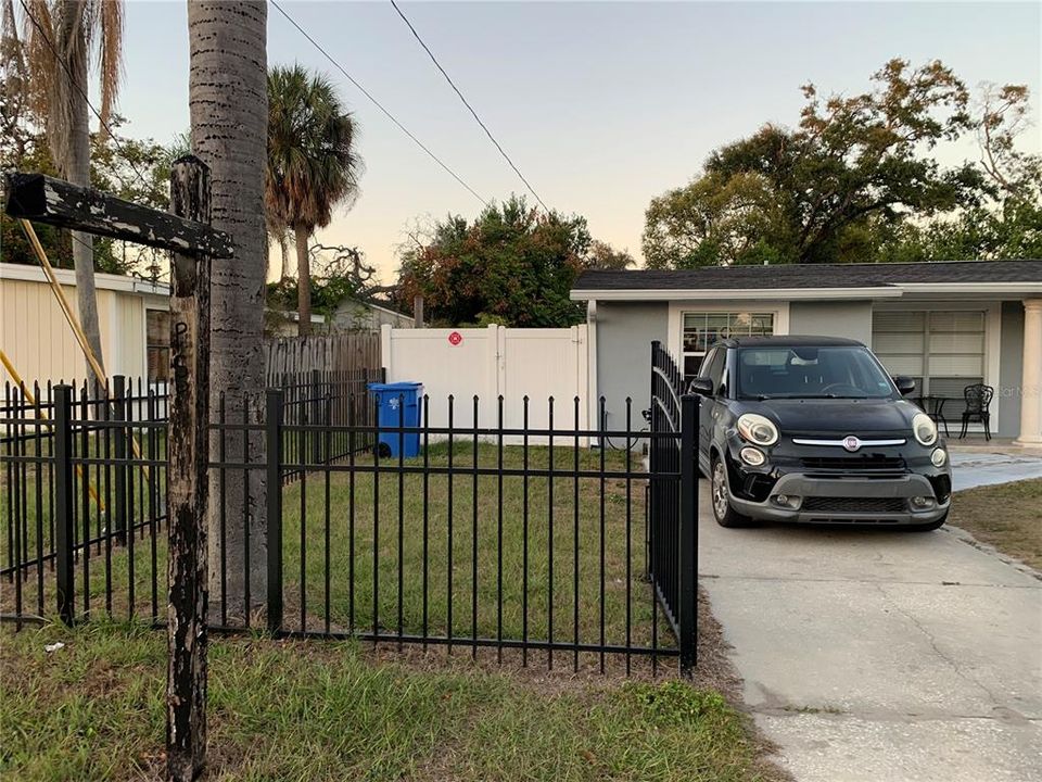 For Sale: $498,750 (5 beds, 4 baths, 1723 Square Feet)