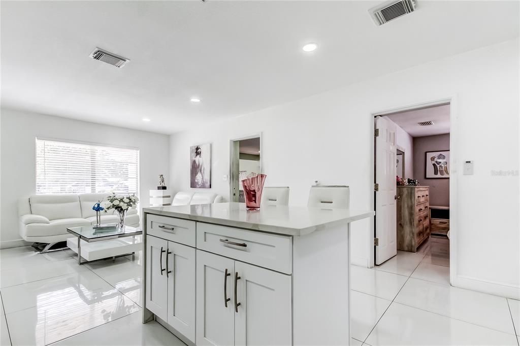 待售: $498,750 (5 贝兹, 4 浴室, 1723 平方英尺)