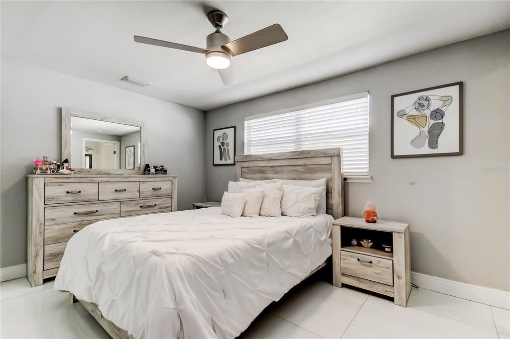 待售: $498,750 (5 贝兹, 4 浴室, 1723 平方英尺)