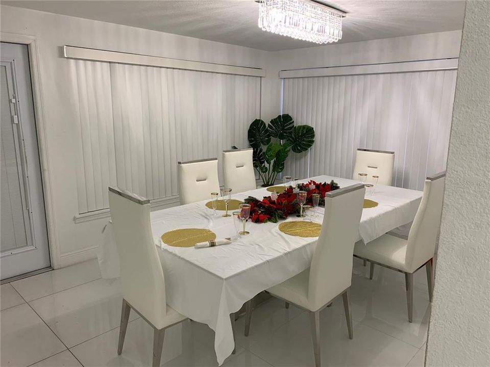 For Sale: $498,750 (5 beds, 4 baths, 1723 Square Feet)