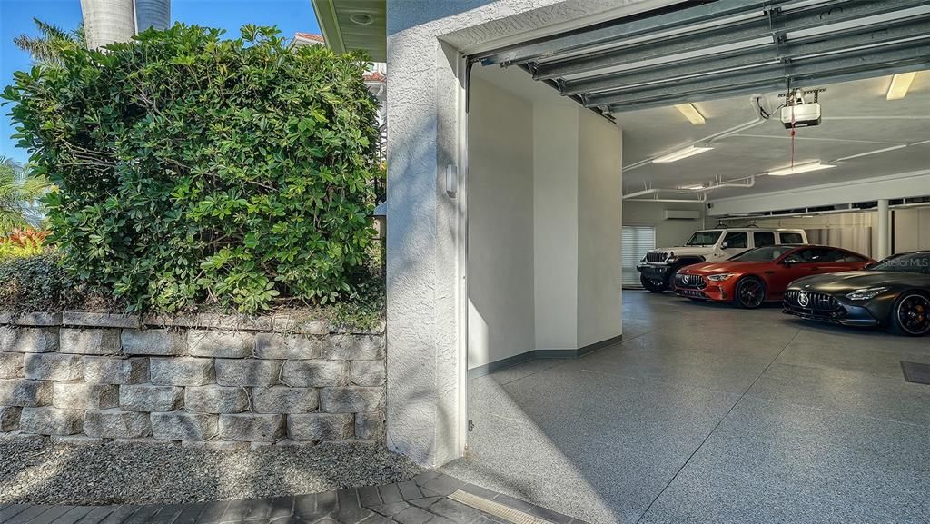 For Sale: $2,650,000 (4 beds, 4 baths, 3267 Square Feet)