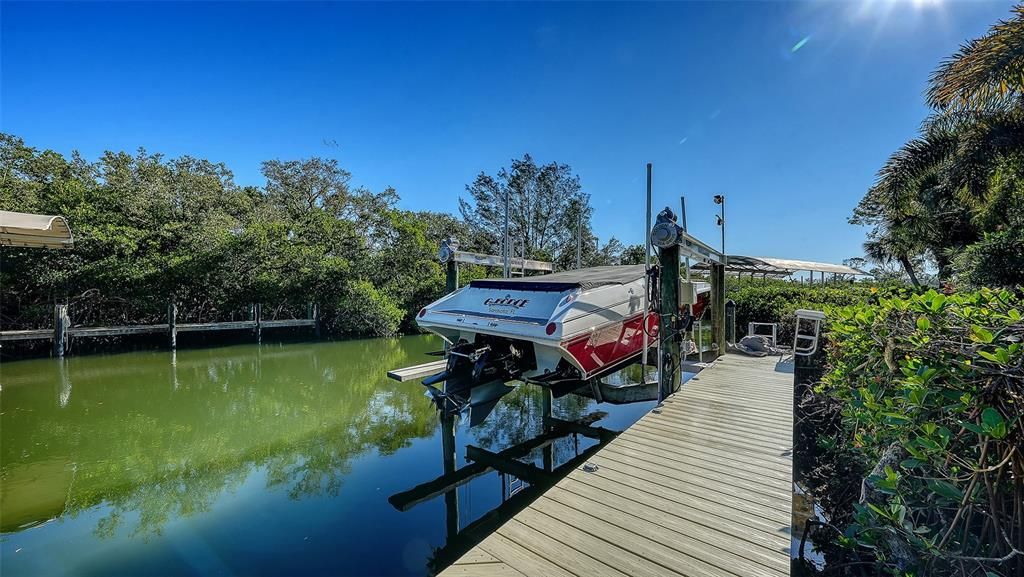 For Sale: $2,650,000 (4 beds, 4 baths, 3267 Square Feet)