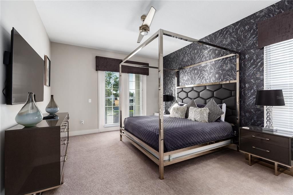 For Sale: $2,225,000 (6 beds, 6 baths, 4588 Square Feet)