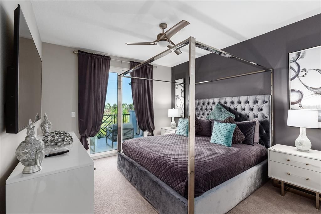 For Sale: $2,225,000 (6 beds, 6 baths, 4588 Square Feet)