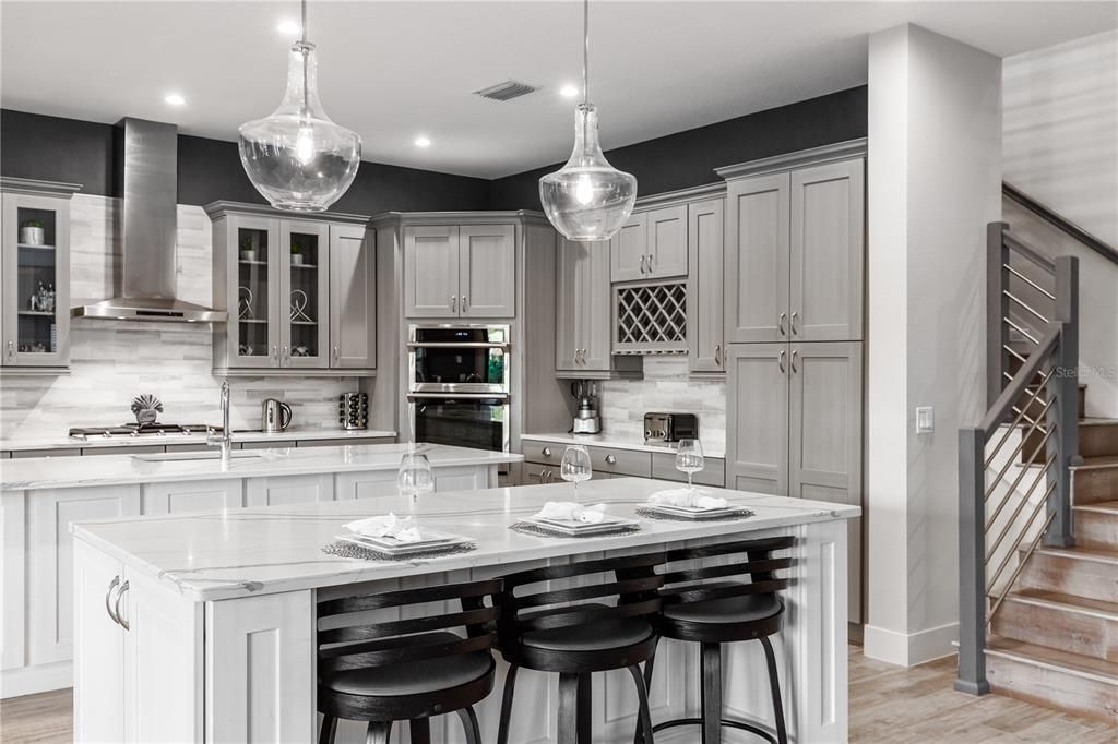 For Sale: $2,225,000 (6 beds, 6 baths, 4588 Square Feet)