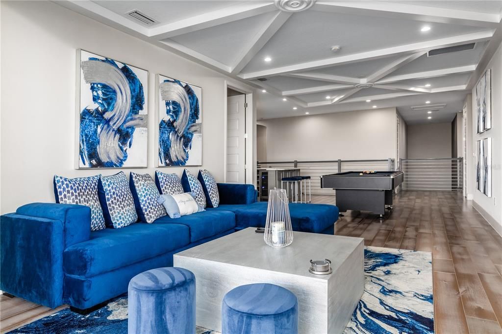 For Sale: $2,225,000 (6 beds, 6 baths, 4588 Square Feet)