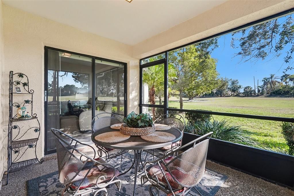 En Venta: $279,000 (2 camas, 2 baños, 1564 Pies cuadrados)