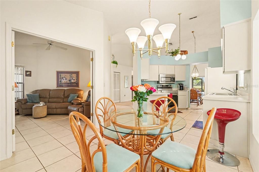 En Venta: $279,000 (2 camas, 2 baños, 1564 Pies cuadrados)