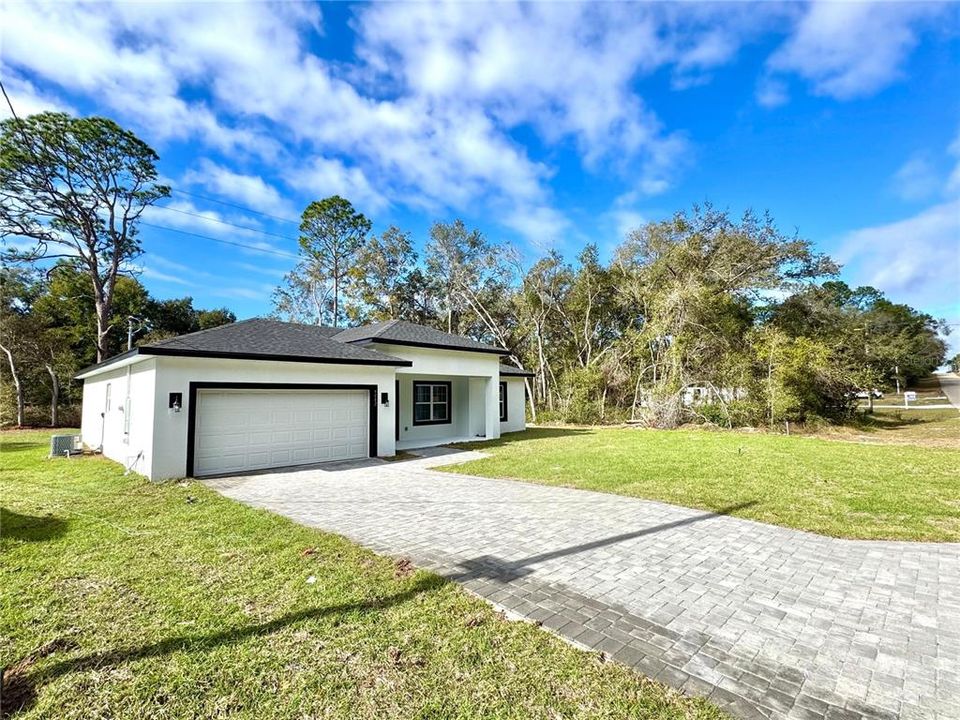 待售: $283,100 (3 贝兹, 2 浴室, 1529 平方英尺)