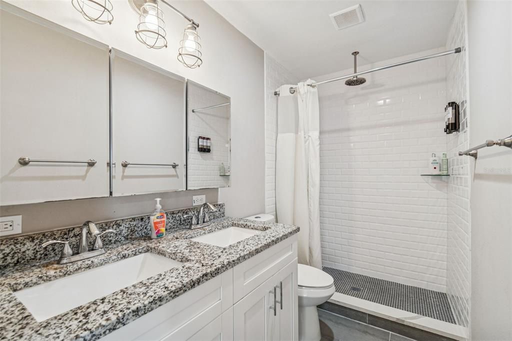 For Sale: $535,000 (3 beds, 2 baths, 1486 Square Feet)