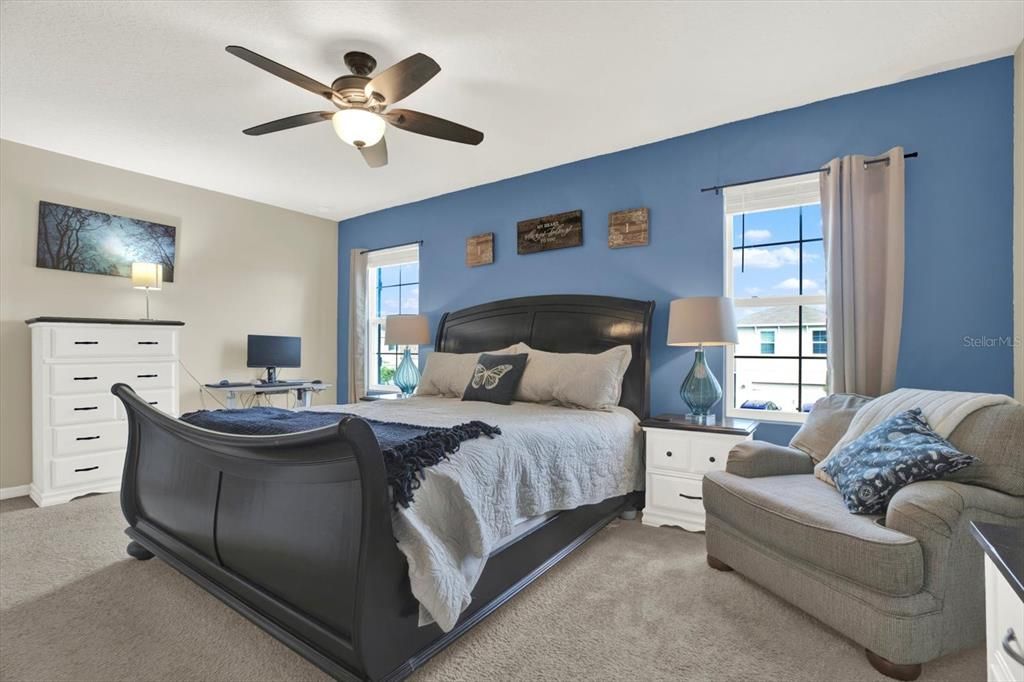 En Venta: $415,000 (5 camas, 3 baños, 2447 Pies cuadrados)