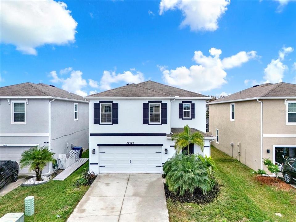 En Venta: $415,000 (5 camas, 3 baños, 2447 Pies cuadrados)