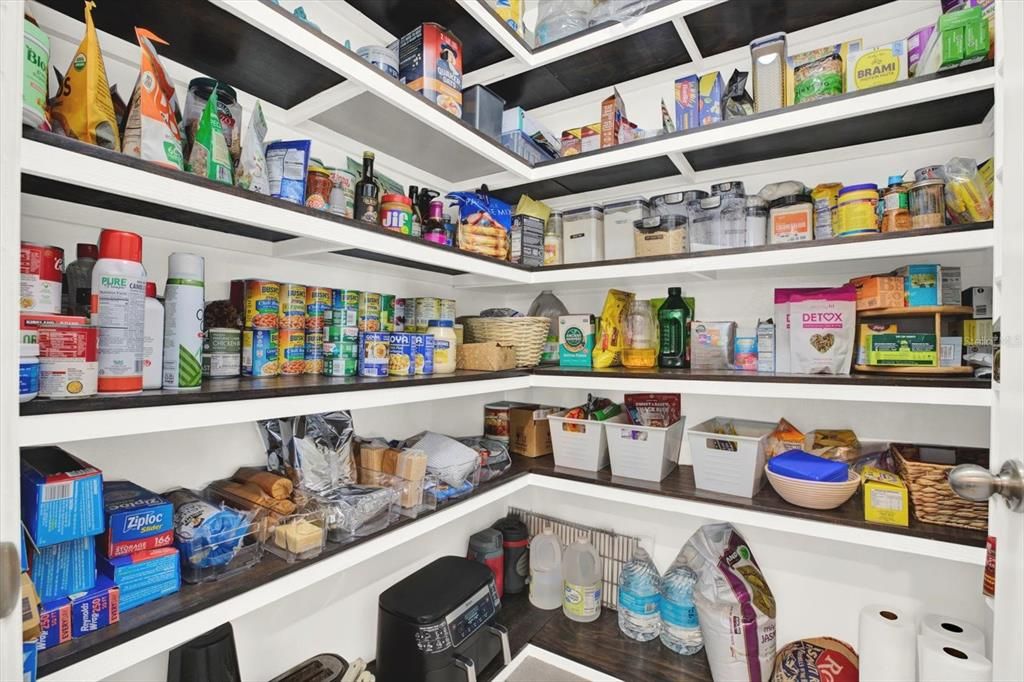 En Venta: $415,000 (5 camas, 3 baños, 2447 Pies cuadrados)