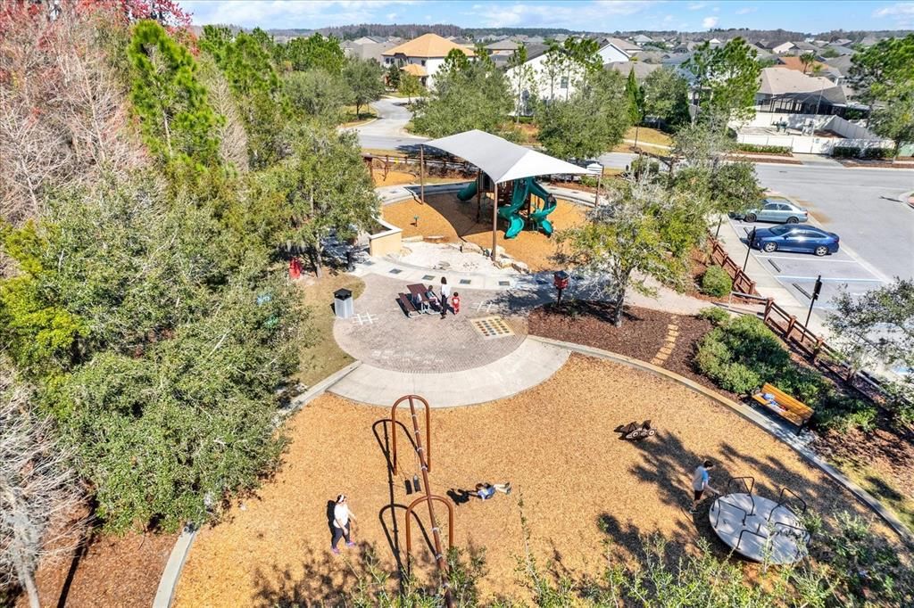 En Venta: $415,000 (5 camas, 3 baños, 2447 Pies cuadrados)